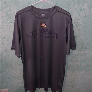 Extra large LSU tigers shirt